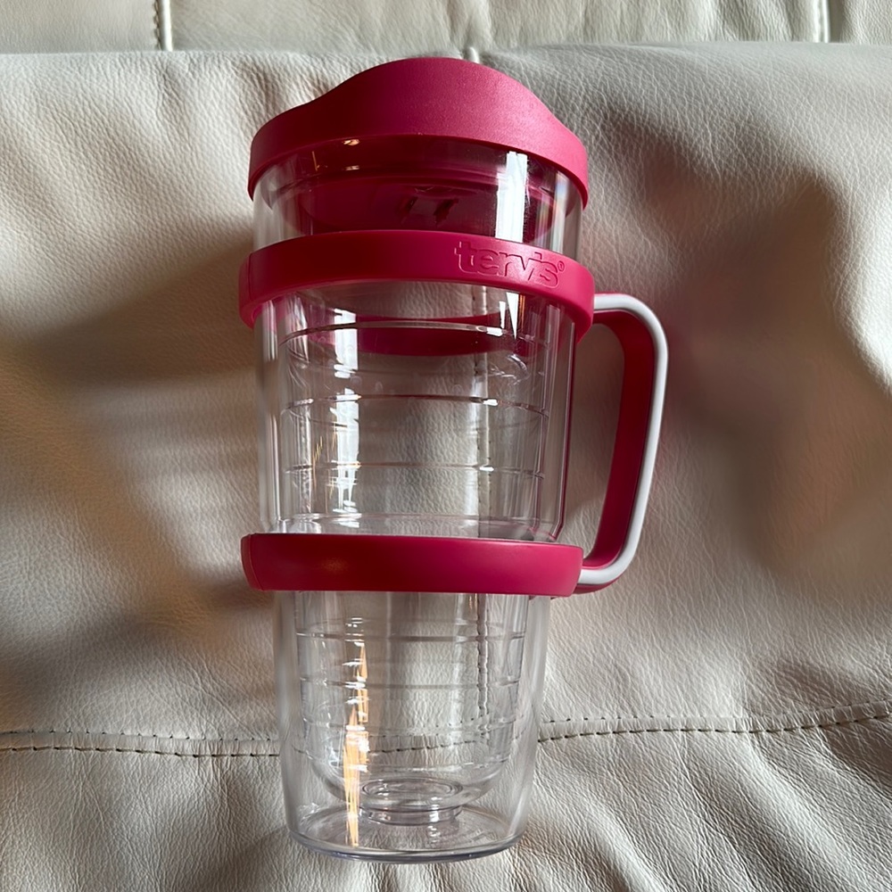 Tervis 24oz cup with handle